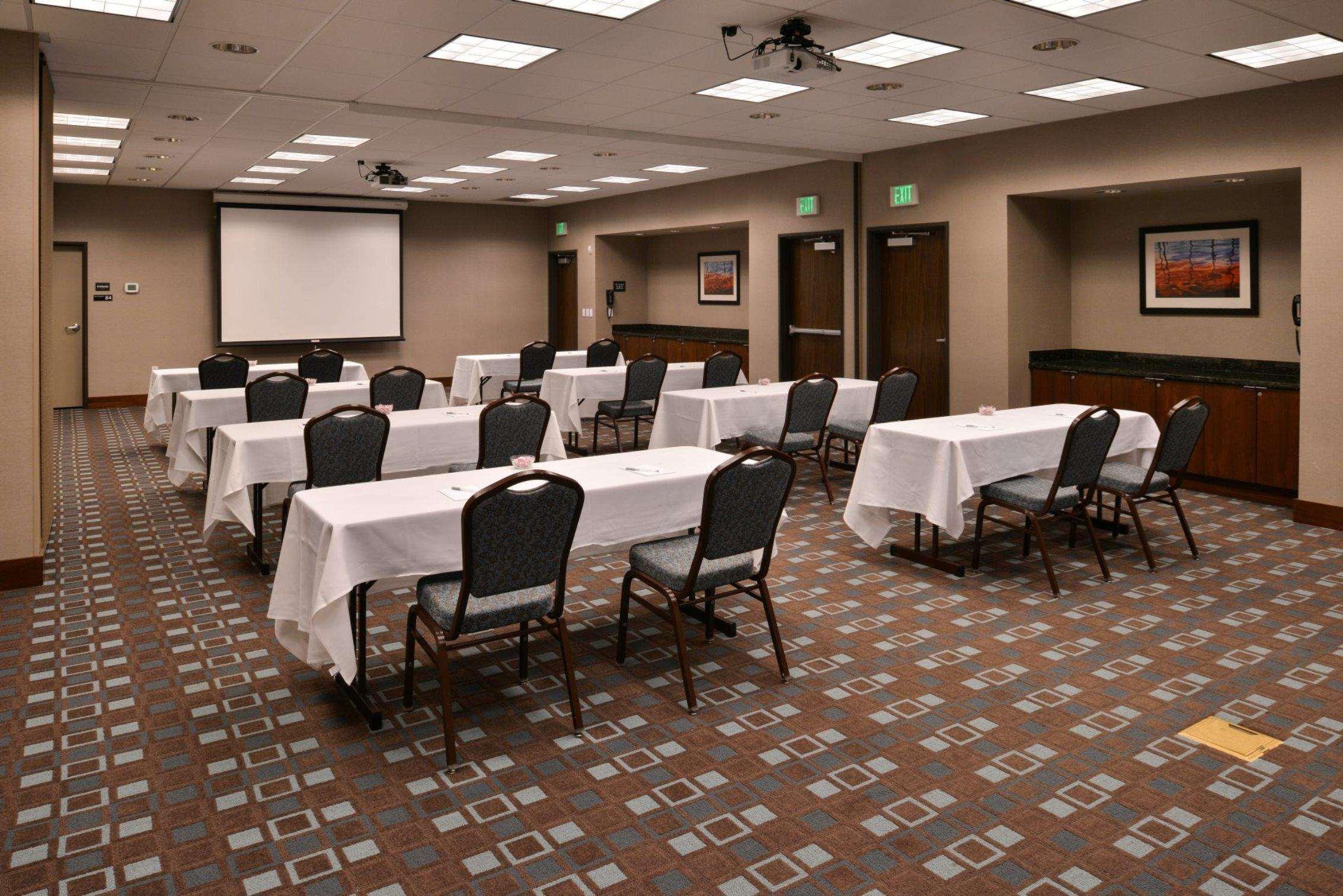 Hampton Inn & Suites Tacoma/Puyallup Bagian luar foto