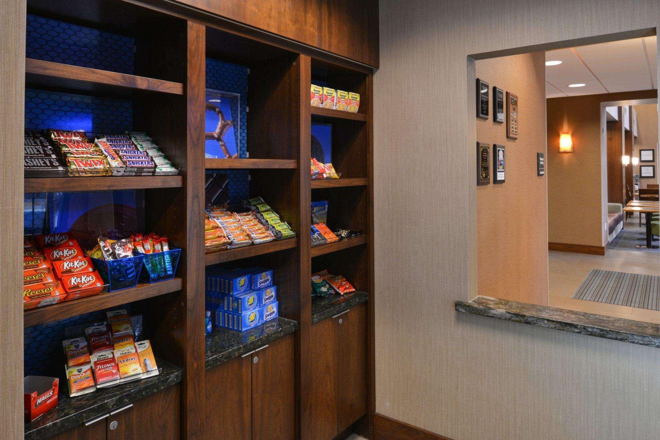 Hampton Inn & Suites Tacoma/Puyallup Bagian luar foto