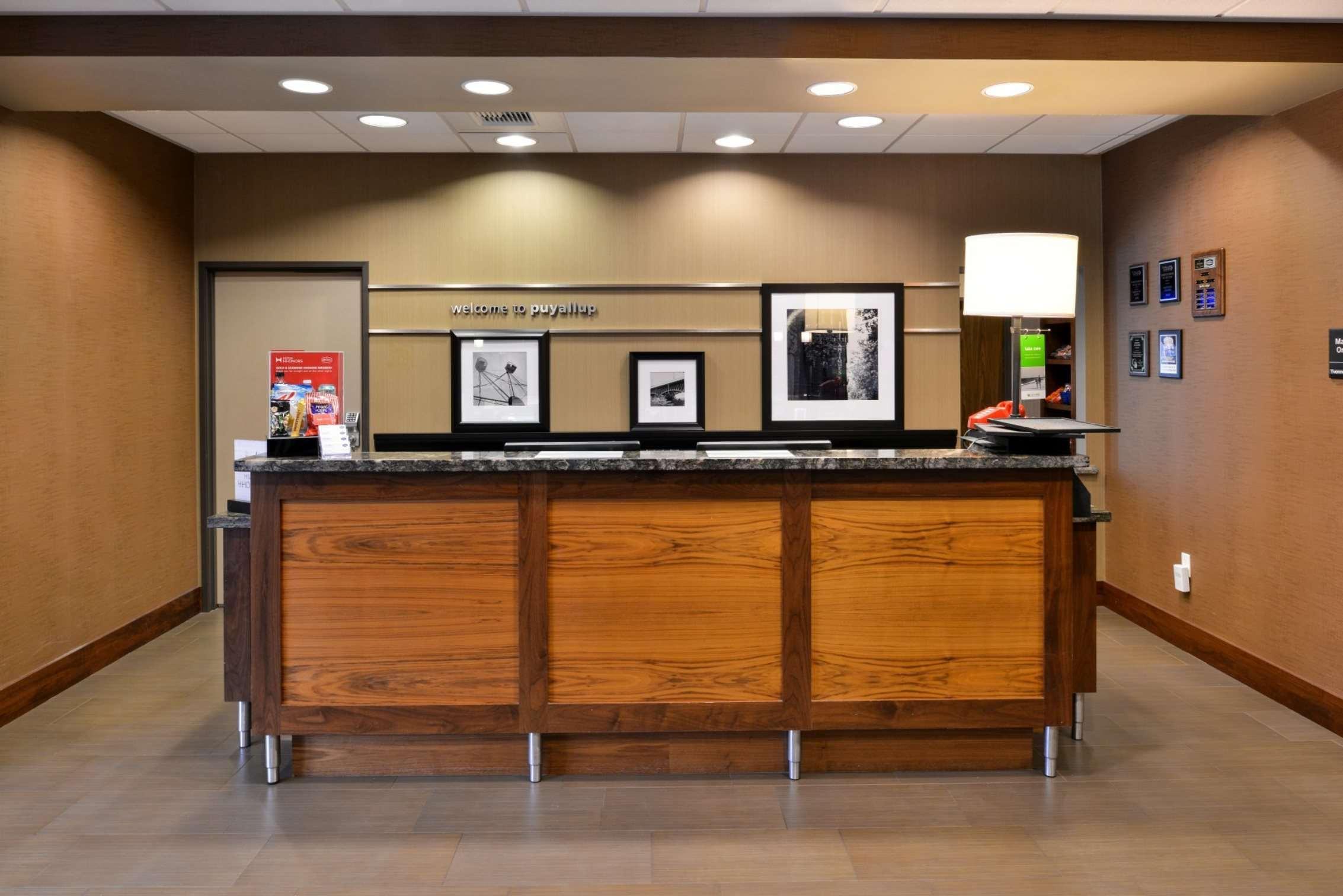 Hampton Inn & Suites Tacoma/Puyallup Bagian luar foto