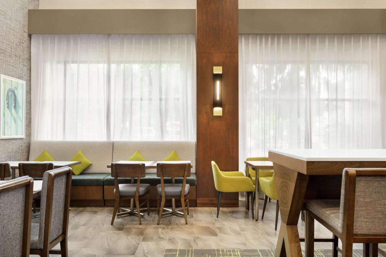 Hampton Inn & Suites Tacoma/Puyallup Bagian luar foto