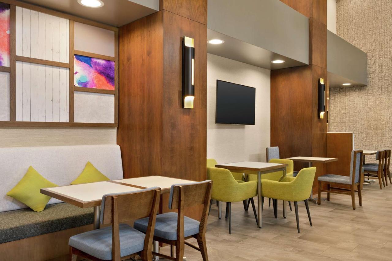 Hampton Inn & Suites Tacoma/Puyallup Bagian luar foto