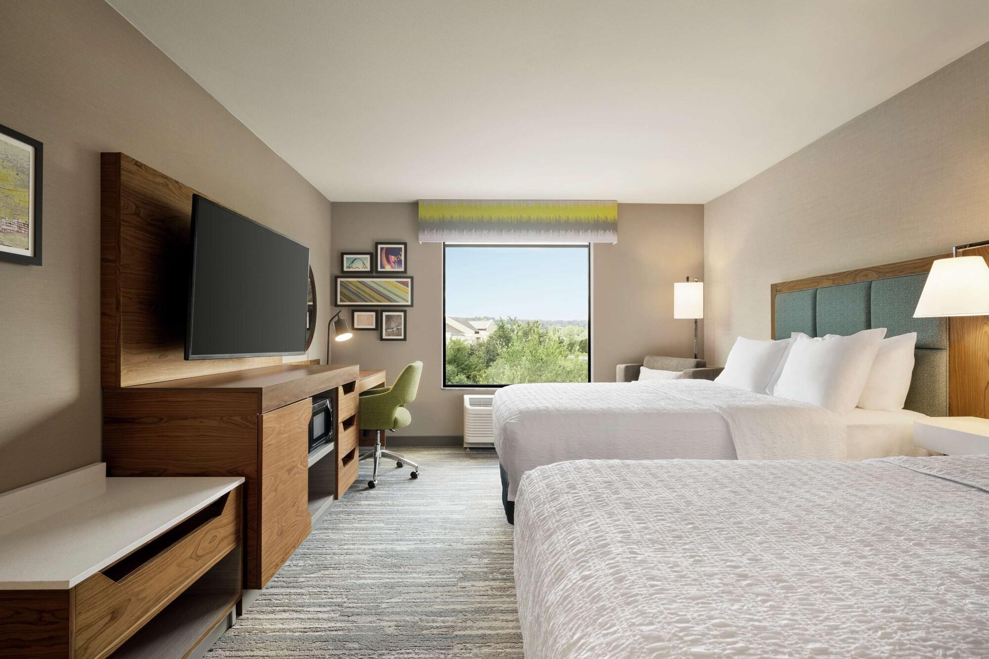 Hampton Inn & Suites Tacoma/Puyallup Bagian luar foto