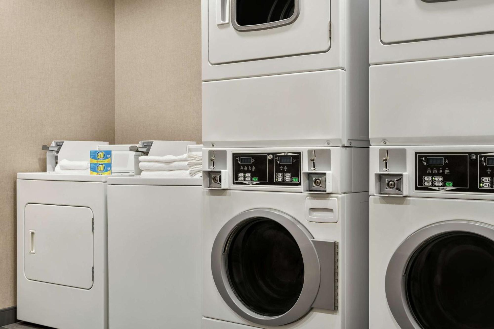 Hampton Inn & Suites Tacoma/Puyallup Bagian luar foto