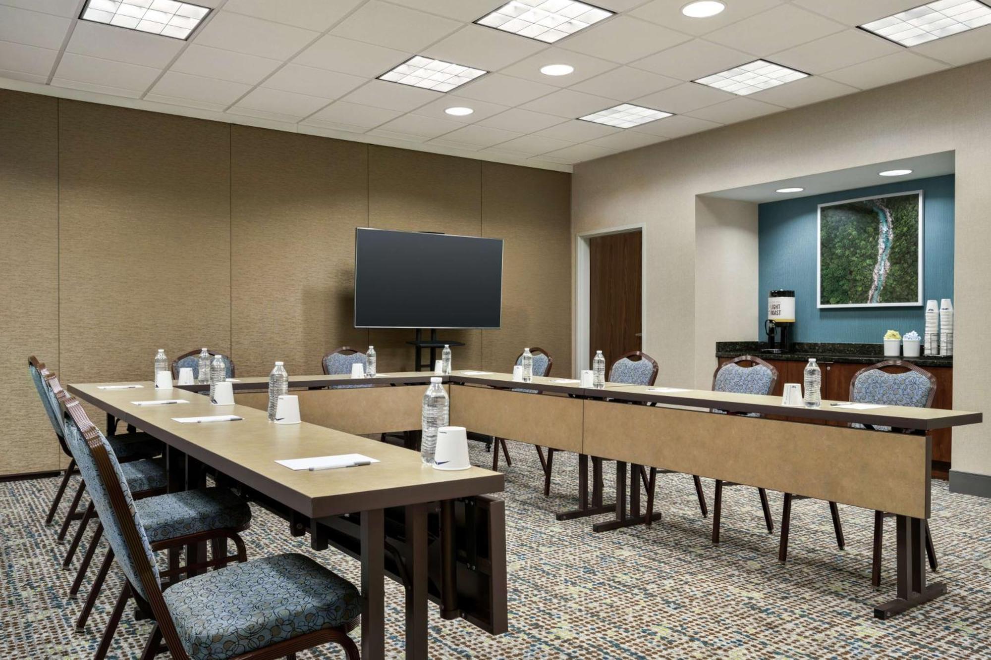 Hampton Inn & Suites Tacoma/Puyallup Bagian luar foto